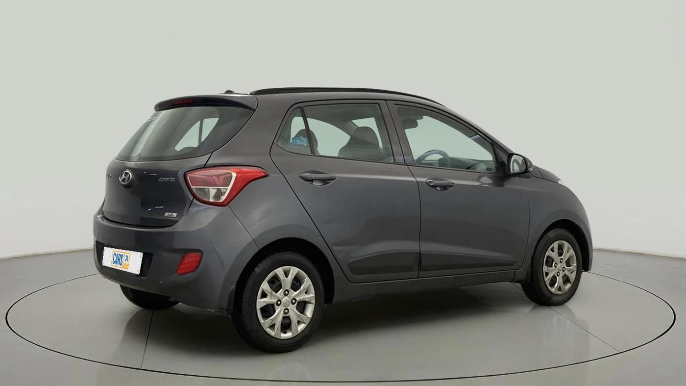 2016 Hyundai Grand i10 SPORTZ 1.2 KAPPA VTVT, Petrol, Manual, 79,712 km, Right Back Diagonal