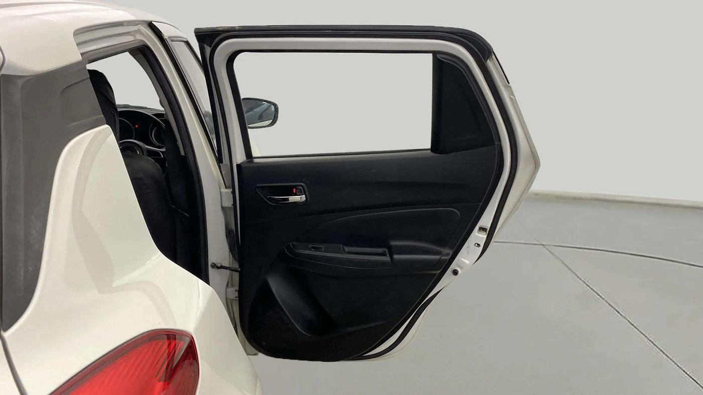 2018 Maruti Swift VXI, Petrol, Manual, 32,499 km, RHS Rear Door