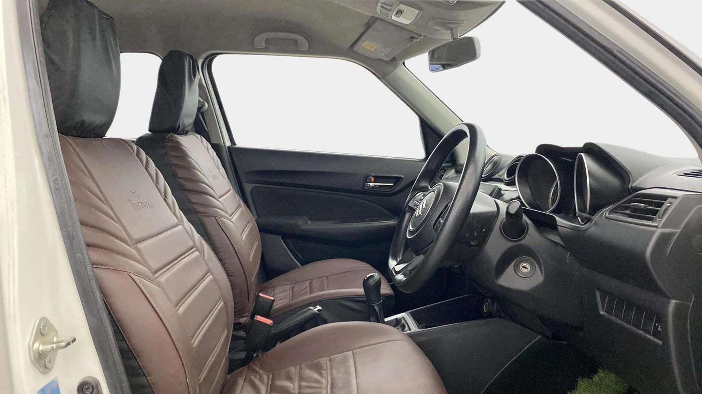 2018 Maruti Swift VXI, Petrol, Manual, 32,499 km, Right Side Front Door Cabin