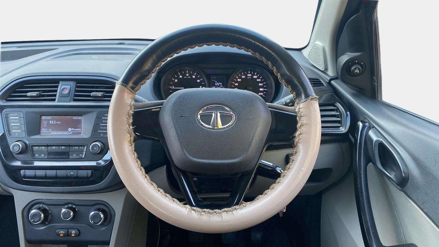 2018 Tata Tiago XT PETROL, CNG, Manual, 64,615 km, Steering Wheel Close Up