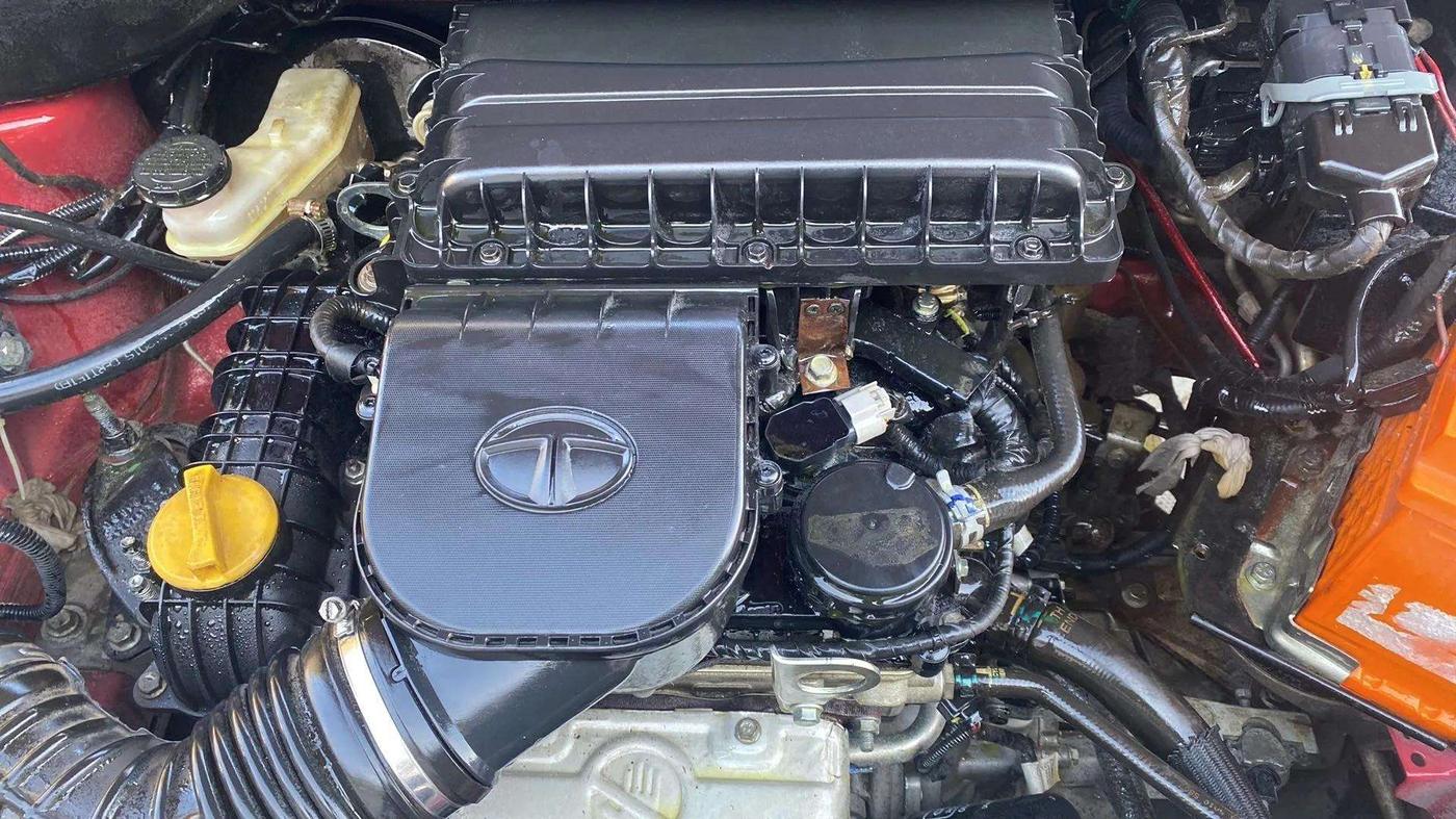 2018 Tata Tiago XT PETROL, CNG, Manual, 64,615 km, Open Bonet