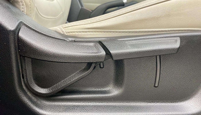 2021 KIA SELTOS HTX IVT 1.5 PETROL, Petrol, Automatic, 27,372 km, Driver Side Adjustment Panel