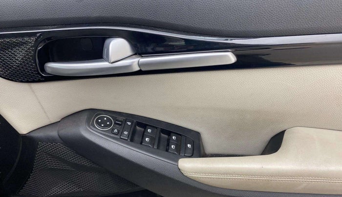 2021 KIA SELTOS HTX IVT 1.5 PETROL, Petrol, Automatic, 27,372 km, Driver Side Door Panels Control