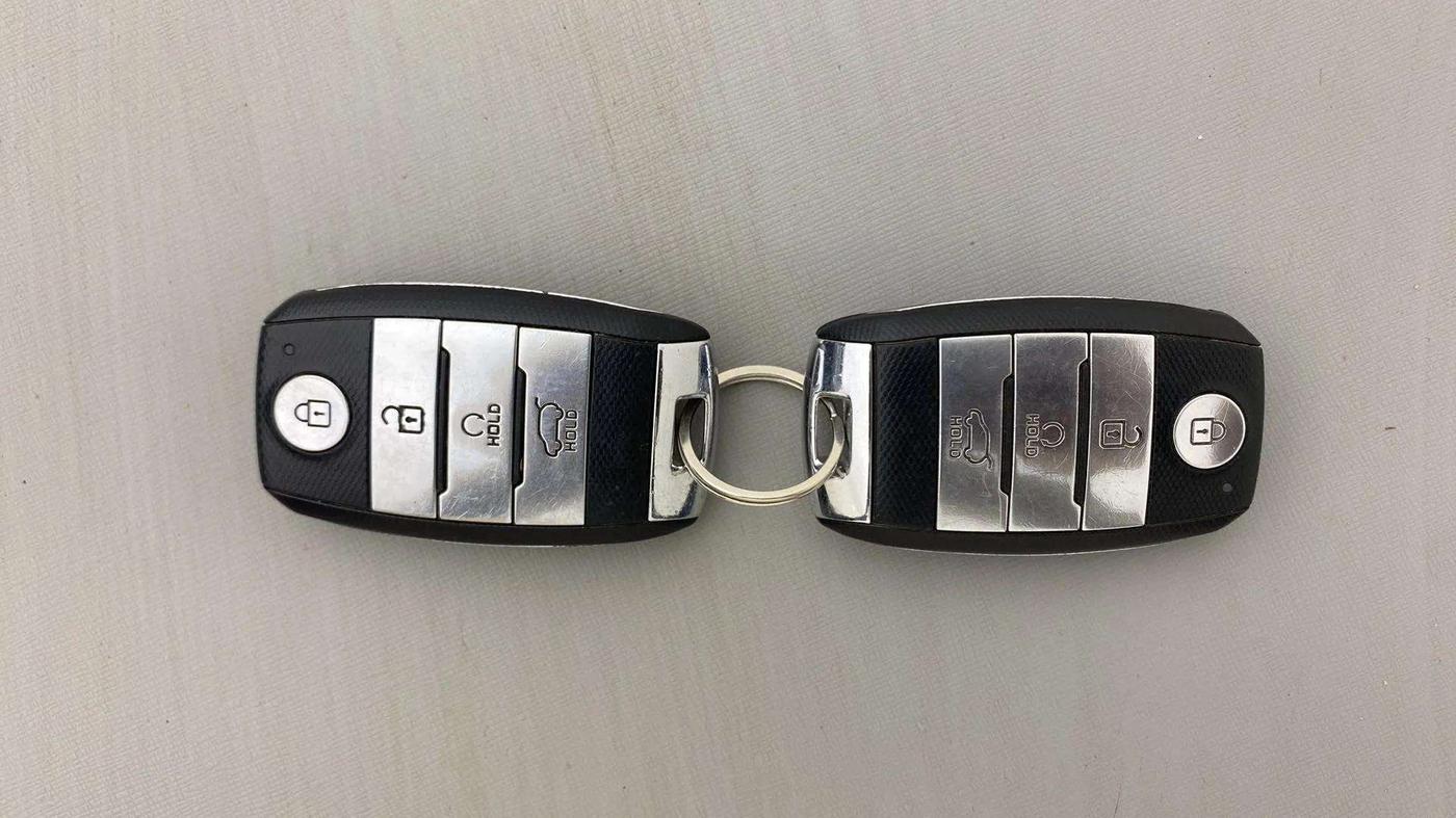 2021 KIA SELTOS HTX IVT 1.5 PETROL, Petrol, Automatic, 27,372 km, Key Close Up