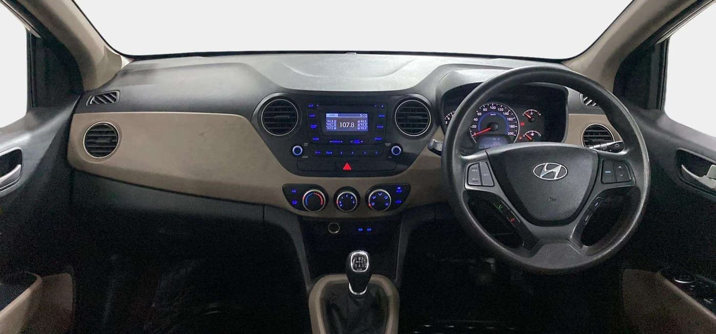 2015 Hyundai Grand i10 SPORTZ 1.2 KAPPA VTVT, Petrol, Manual, 64,321 km, Dashboard