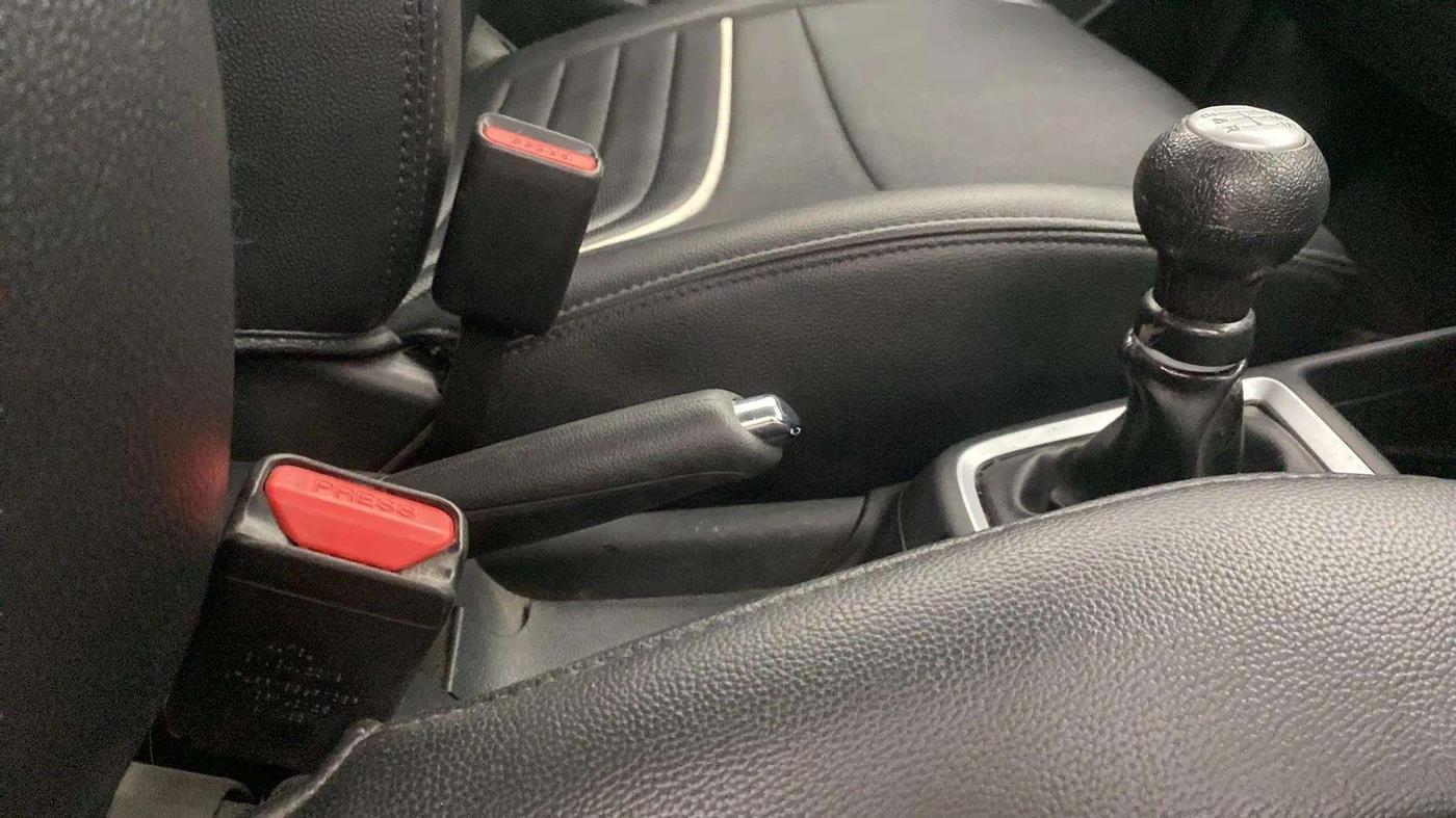 2018 Maruti Swift VXI, Petrol, Manual, 9,700 km, Gear Lever