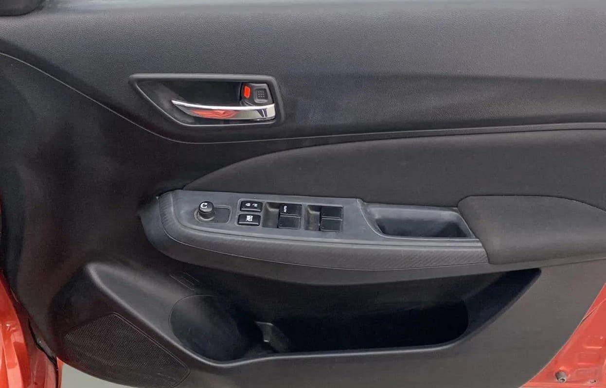 2018 Maruti Swift VXI, Petrol, Manual, 9,700 km, Driver Side Door Panels Control