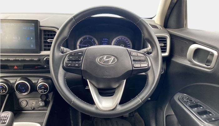 2019 Hyundai VENUE SX(O) 1.4 CRDI, Diesel, Manual, 65,610 km, Steering Wheel Close Up