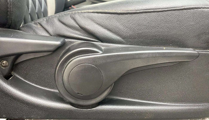 2019 Tata Tiago XZ PETROL, Petrol, Manual, 54,857 km, Driver Side Adjustment Panel