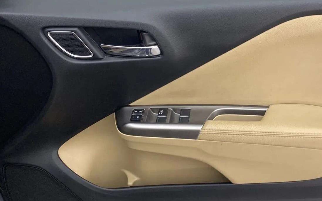 2019 Honda City 1.5L I-VTEC ZX CVT, Petrol, Automatic, 66,284 km, Driver Side Door Panels Control