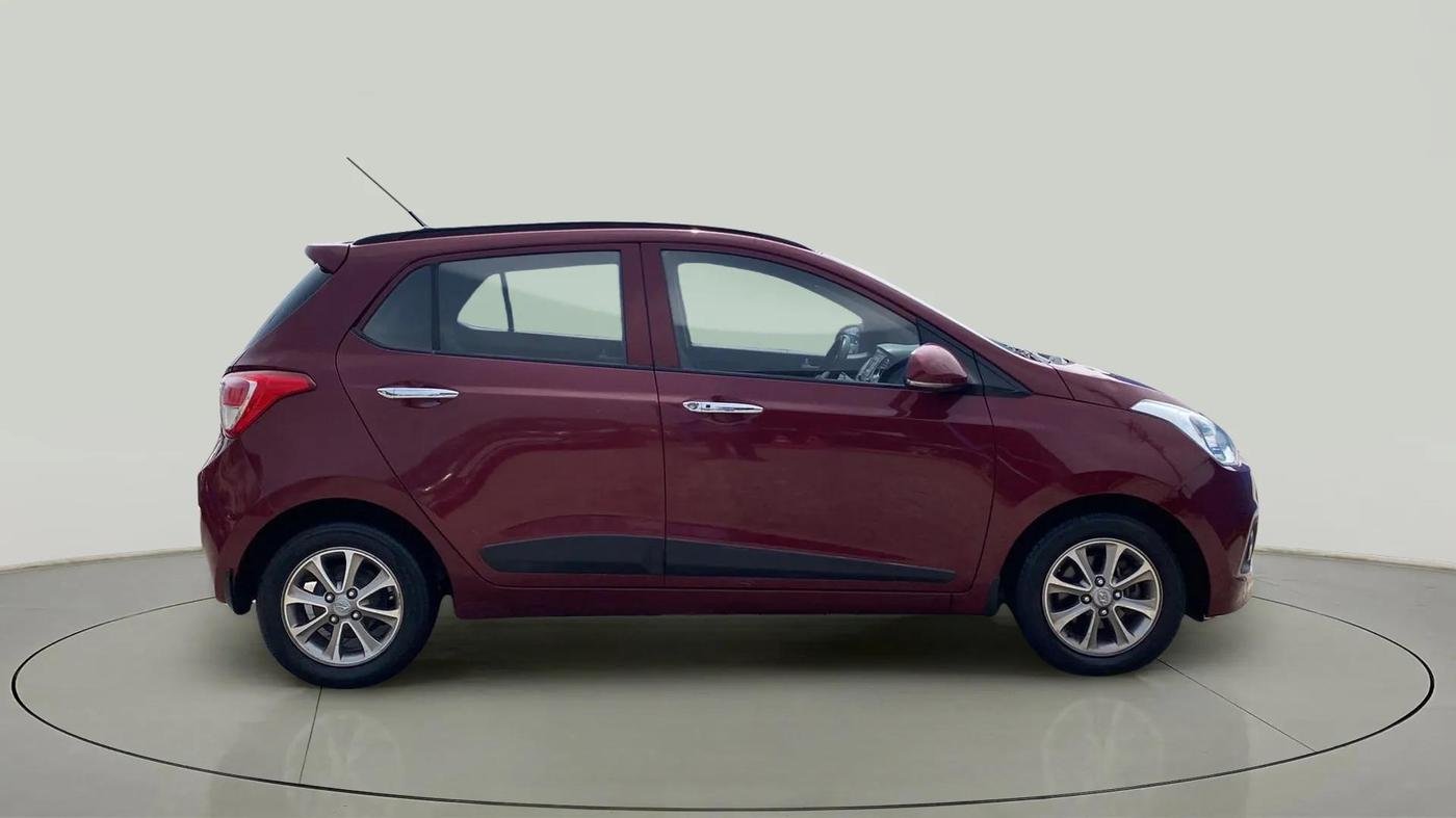 2016 Hyundai Grand i10 ASTA (O) AT 1.2 KAPPA VTVT, Petrol, Automatic, 33,114 km, Right Side View