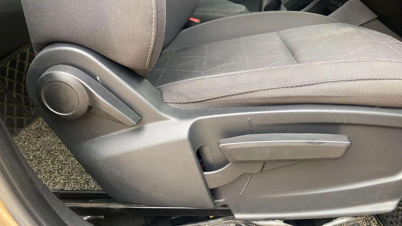 2023 Tata PUNCH ACCOMPLISHED MT CNG, CNG, Manual, 34,564 km, Driver Side Adjustment Panel
