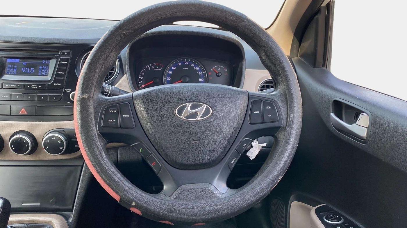 2015 Hyundai Xcent S 1.2, Petrol, Manual, 76,069 km, Steering Wheel Close Up