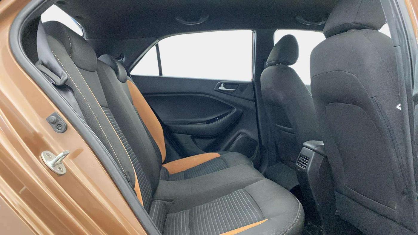 2015 Hyundai i20 Active 1.2 S, Petrol, Manual, 58,486 km, Right Side Rear Door Cabin