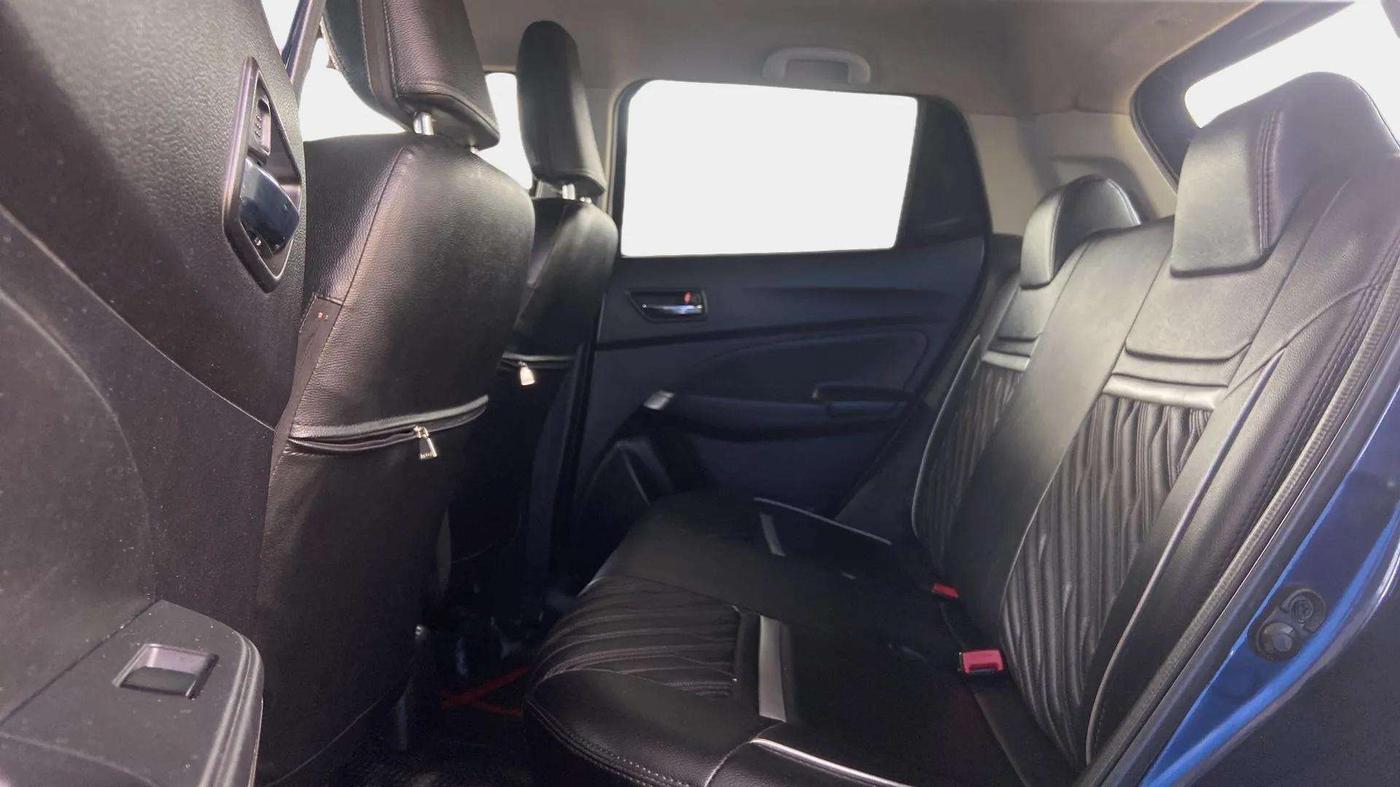 2022 Maruti Swift VXI, Petrol, Manual, 25,426 km, Right Side Rear Door Cabin