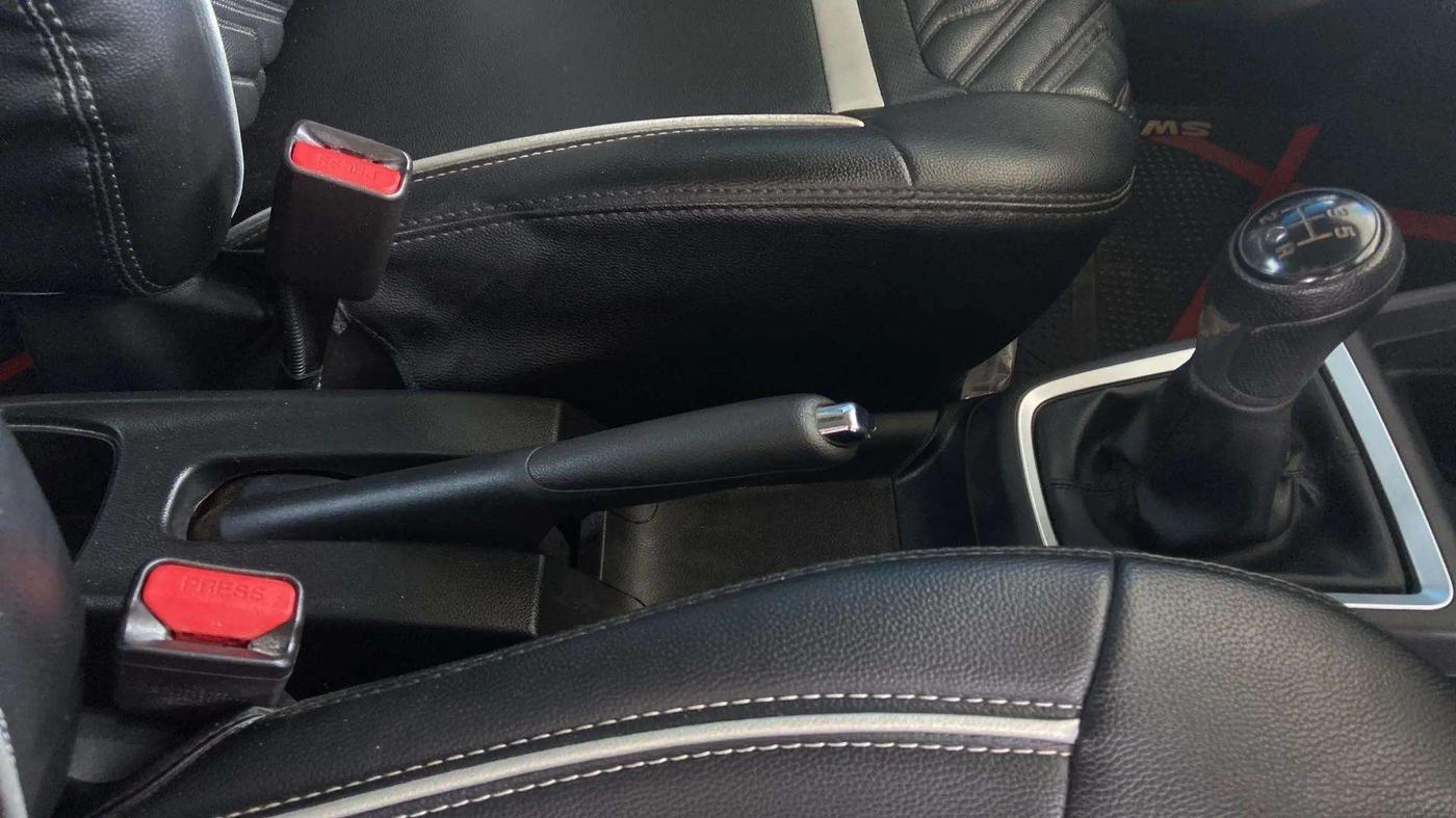 2022 Maruti Swift VXI, Petrol, Manual, 25,426 km, Gear Lever