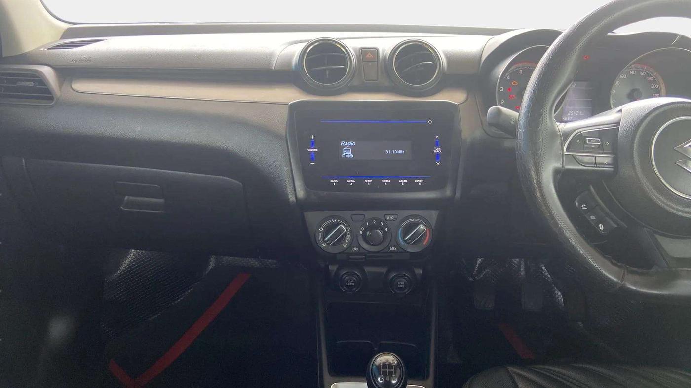 2022 Maruti Swift VXI, Petrol, Manual, 25,426 km, Air Conditioner