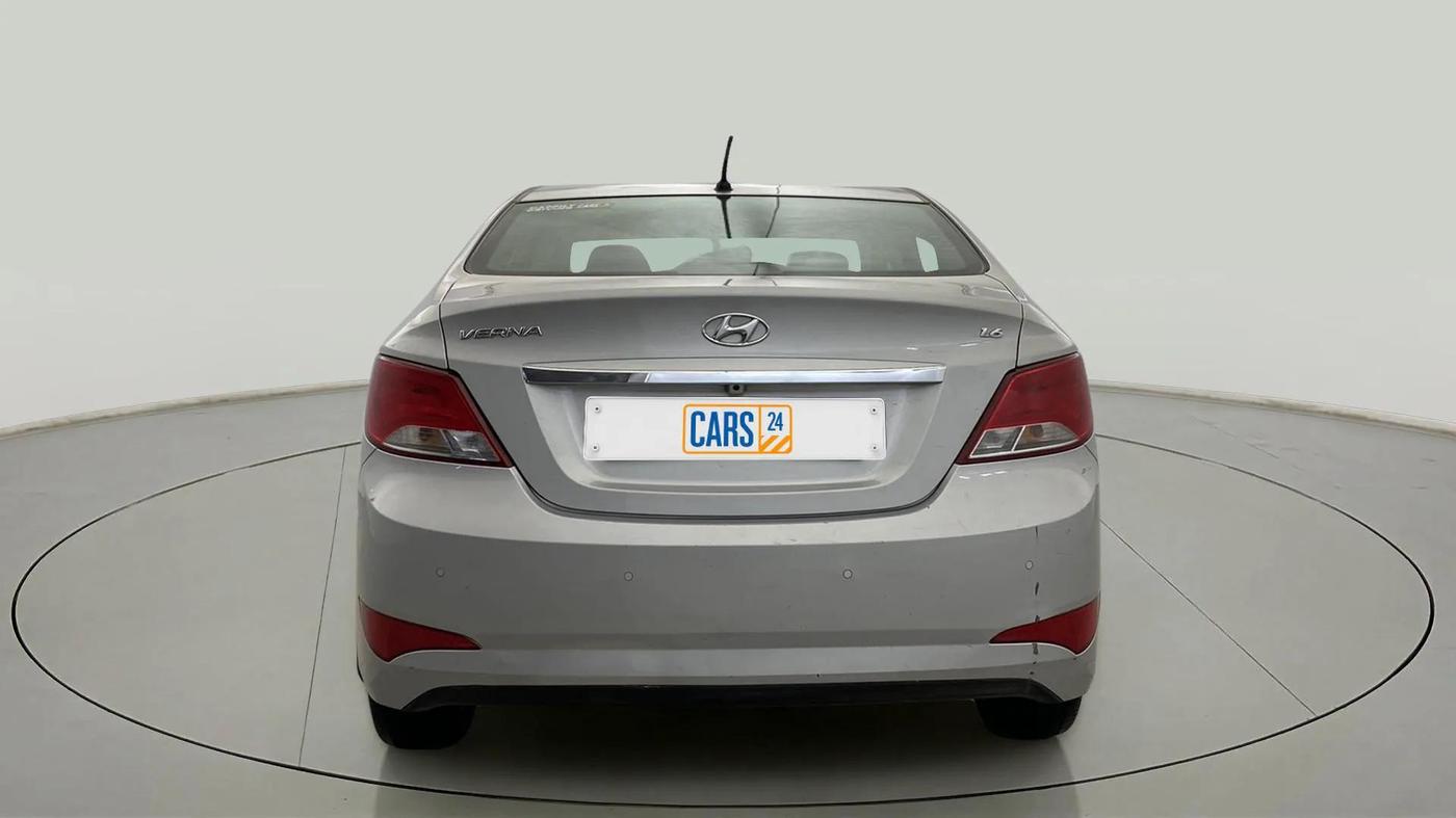 2015 Hyundai Verna FLUIDIC 4S 1.6 VTVT S(O), Petrol, Manual, 64,106 km, Back/Rear