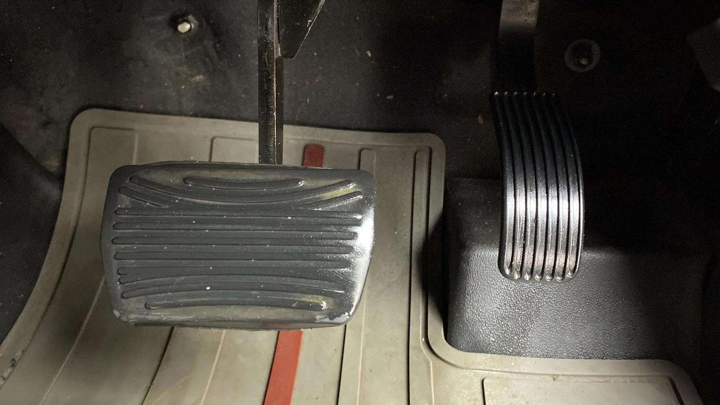 2021 Mahindra Thar LX  P 4WD AT CONVERTIBLE, Petrol, Automatic, 40,553 km, Pedals
