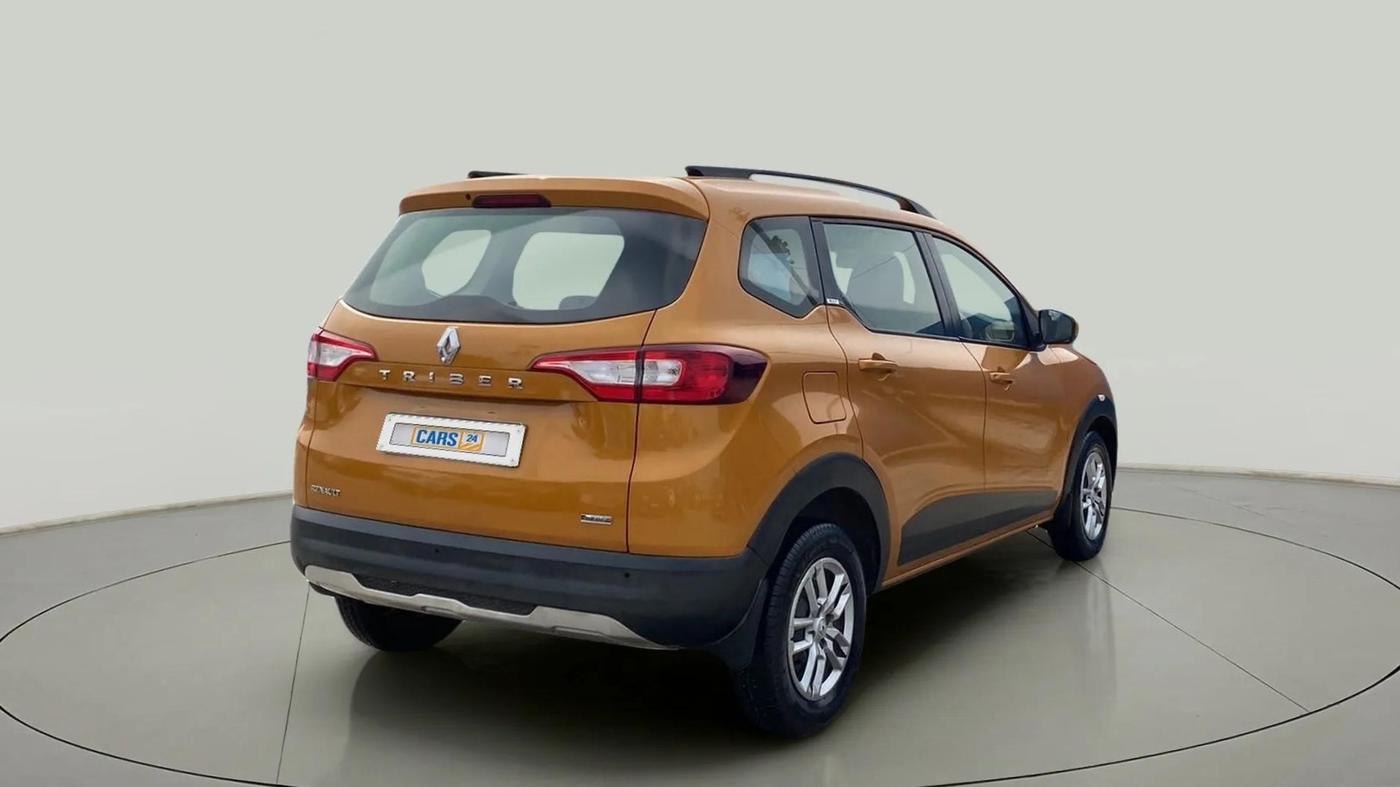 2020 Renault TRIBER RXT, Petrol, Manual, 64,063 km, Right Back Diagonal