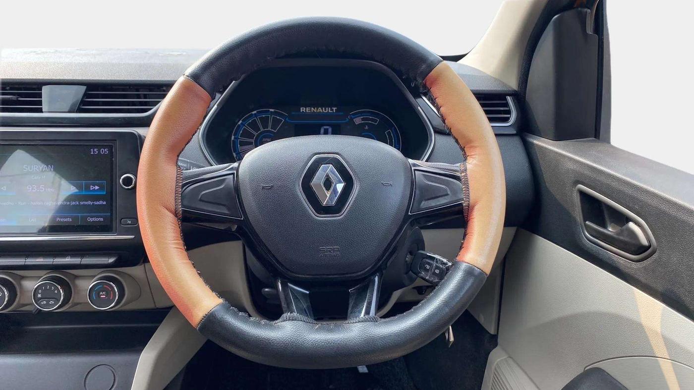 2020 Renault TRIBER RXT, Petrol, Manual, 64,063 km, Steering Wheel Close Up