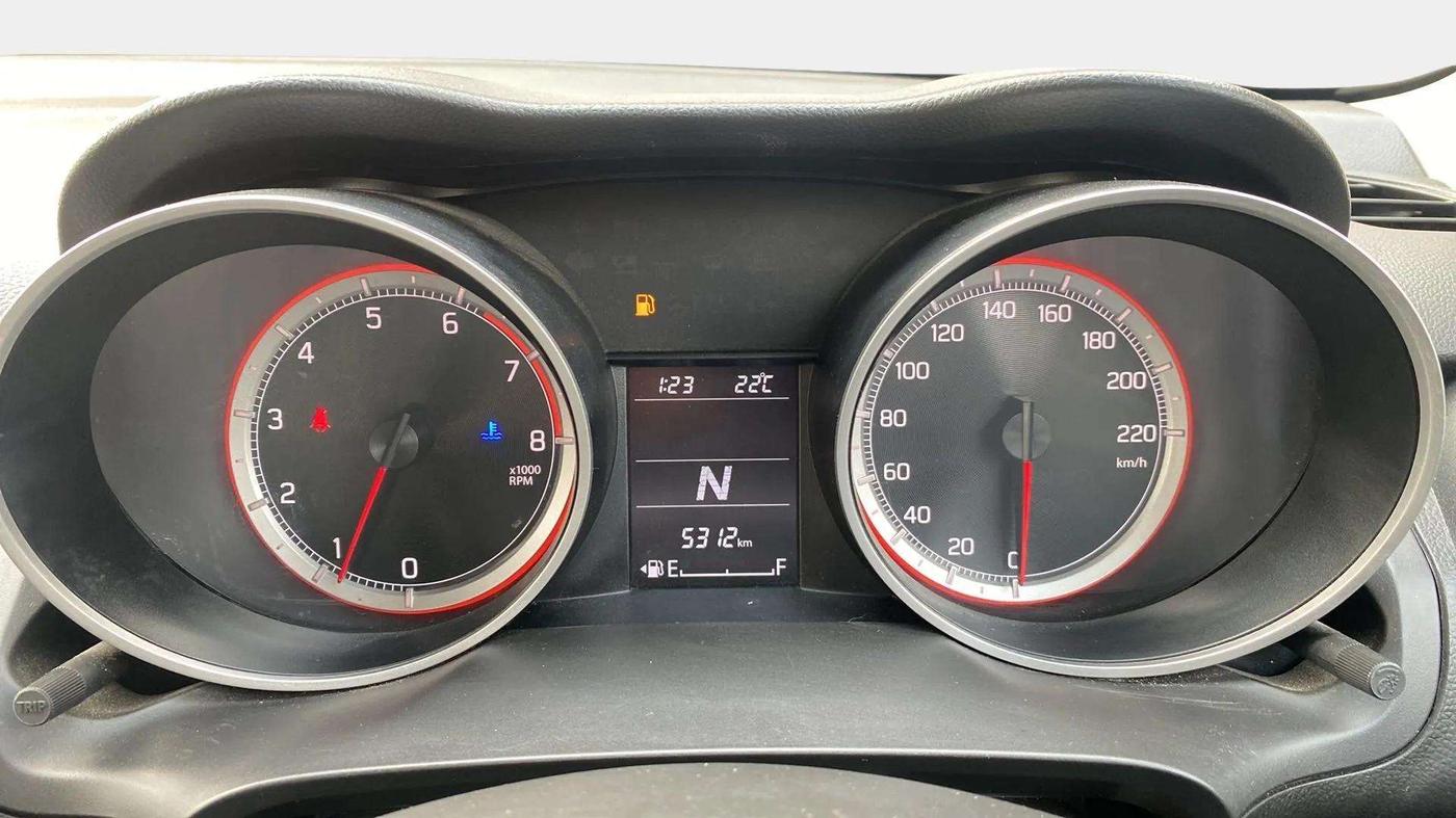 2023 Maruti Swift ZXi AMT, Petrol, Automatic, 5,347 km, Odometer Image