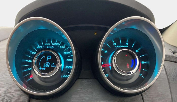 2018 Mahindra XUV500 W7 AT, Diesel, Automatic, 68,215 km, Odometer Image