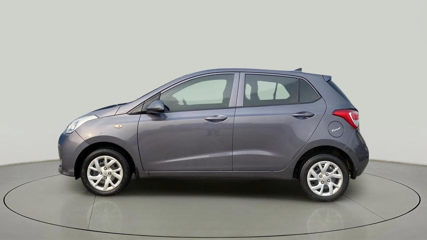 2017 Hyundai Grand i10 MAGNA 1.2 KAPPA VTVT, Petrol, Manual, 28,008 km, Left Side