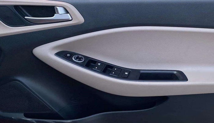 2019 Hyundai Elite i20 ASTA 1.4 CRDI (O), Diesel, Manual, 86,764 km, Driver Side Door Panels Control