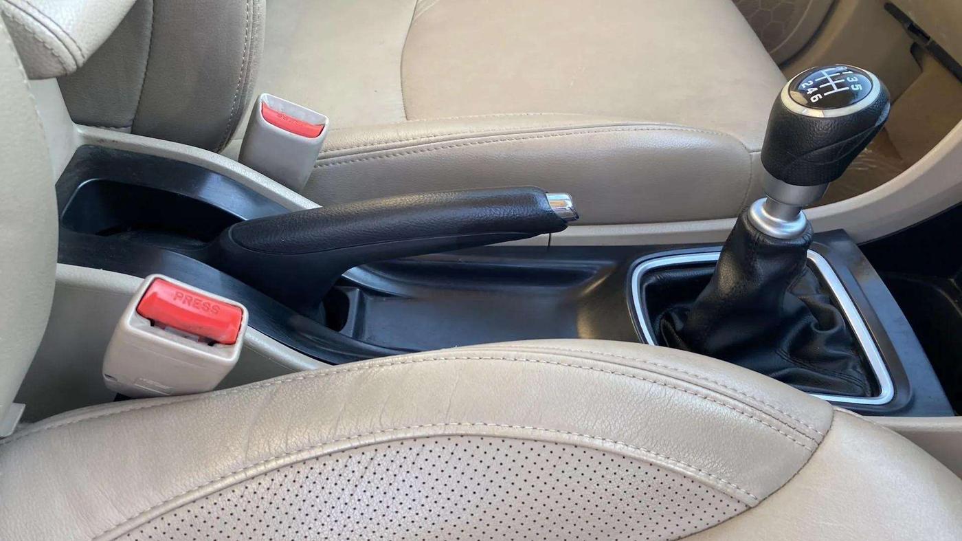 2019 Maruti Ciaz ALPHA DIESEL 1.5, Diesel, Manual, 73,458 km, Gear Lever