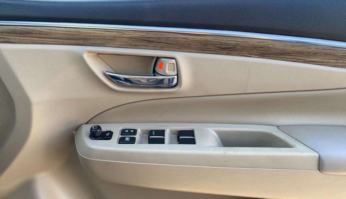 2019 Maruti Ciaz ALPHA DIESEL 1.5, Diesel, Manual, 72,148 km, Driver Side Door Panels Control