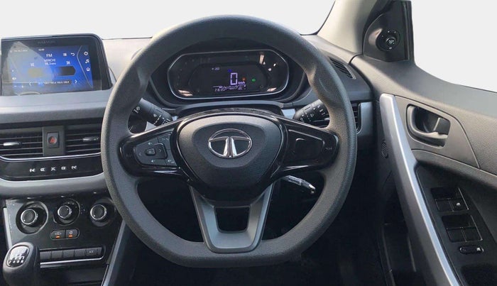 2023 Tata NEXON XM PLUS SUNROOF PETROL, Petrol, Manual, 21,609 km, Steering Wheel Close Up