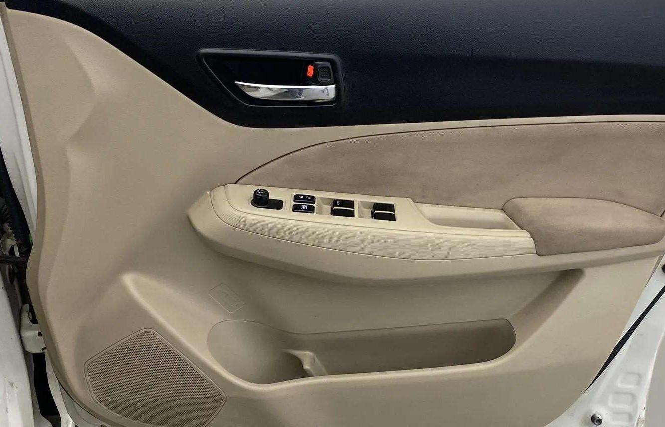 2018 Maruti Dzire VXI AMT, Petrol, Automatic, 40,371 km, Driver Side Door Panels Control