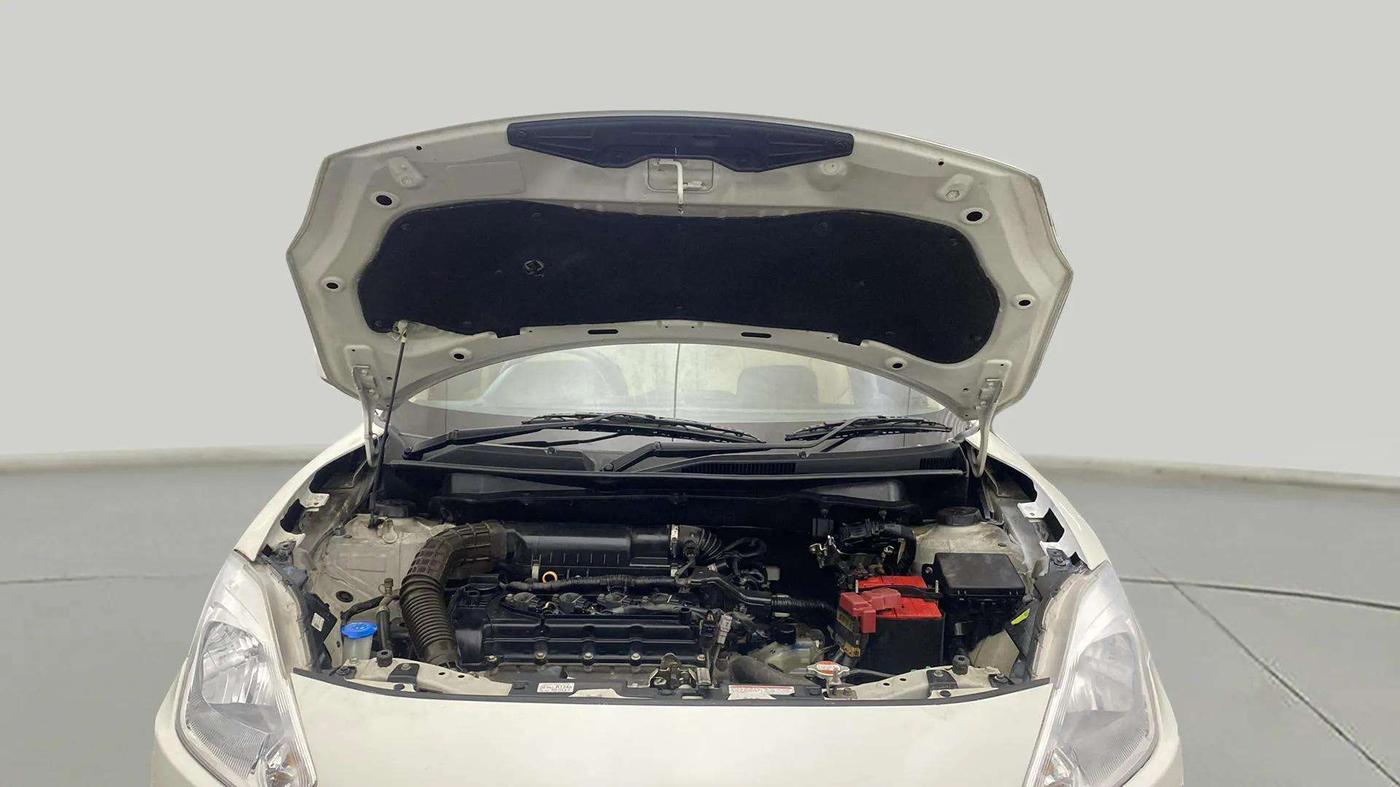 2018 Maruti Dzire VXI AMT, Petrol, Automatic, 40,371 km, Open Bonet