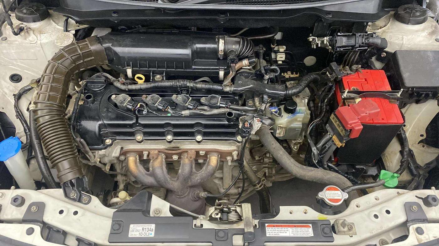 2018 Maruti Dzire VXI AMT, Petrol, Automatic, 40,371 km, Engine View