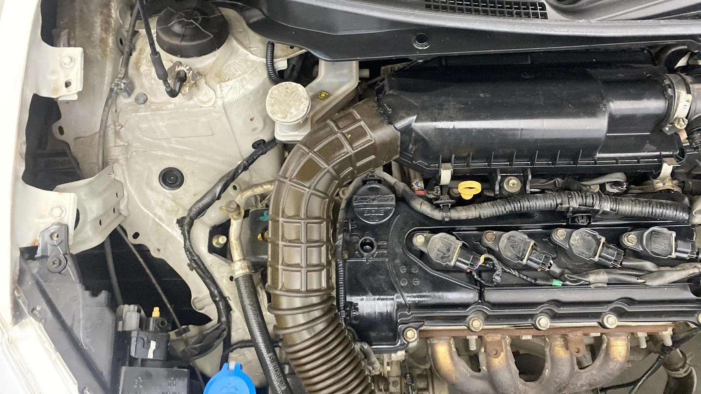 2018 Maruti Dzire VXI AMT, Petrol, Automatic, 40,371 km, Engine View - Right