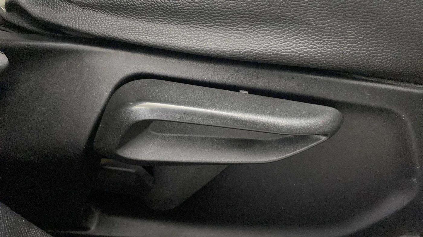 2022 Tata NEXON XZ PLUS (HS) PETROL, Petrol, Manual, 45,279 km, Driver Side Adjustment Panel