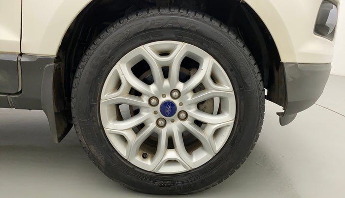 2015 Ford Ecosport 1.5 TITANIUM TI VCT AT, Petrol, Automatic, 37,455 km, Right Front Wheel