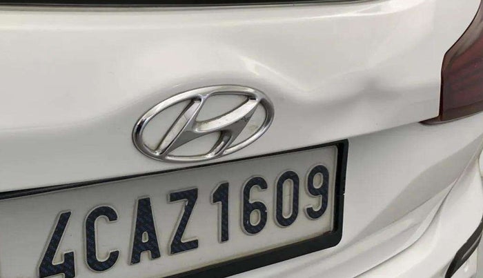 2019 Hyundai Elite i20 MAGNA PLUS 1.2, Petrol, Manual, 62,506 km, Dicky (Boot door) - Slightly dented