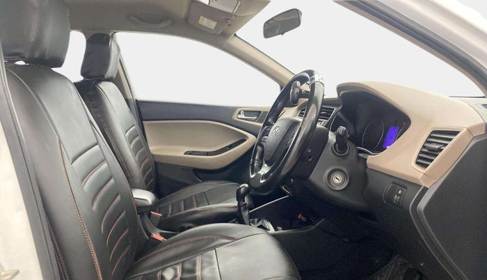 2019 Hyundai Elite i20 MAGNA PLUS 1.2, Petrol, Manual, 62,506 km, Right Side Front Door Cabin