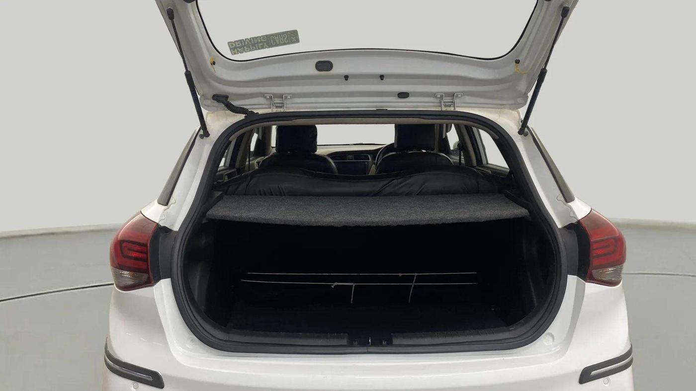 2019 Hyundai Elite i20 MAGNA PLUS 1.2, Petrol, Manual, 62,506 km, Boot Open Zoomed View