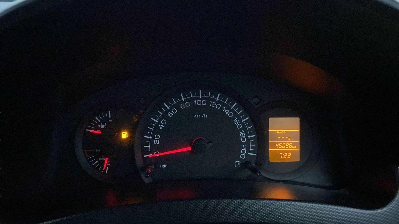 2016 Maruti Swift Dzire LXI (O), Petrol, Manual, 45,105 km, Odometer Image