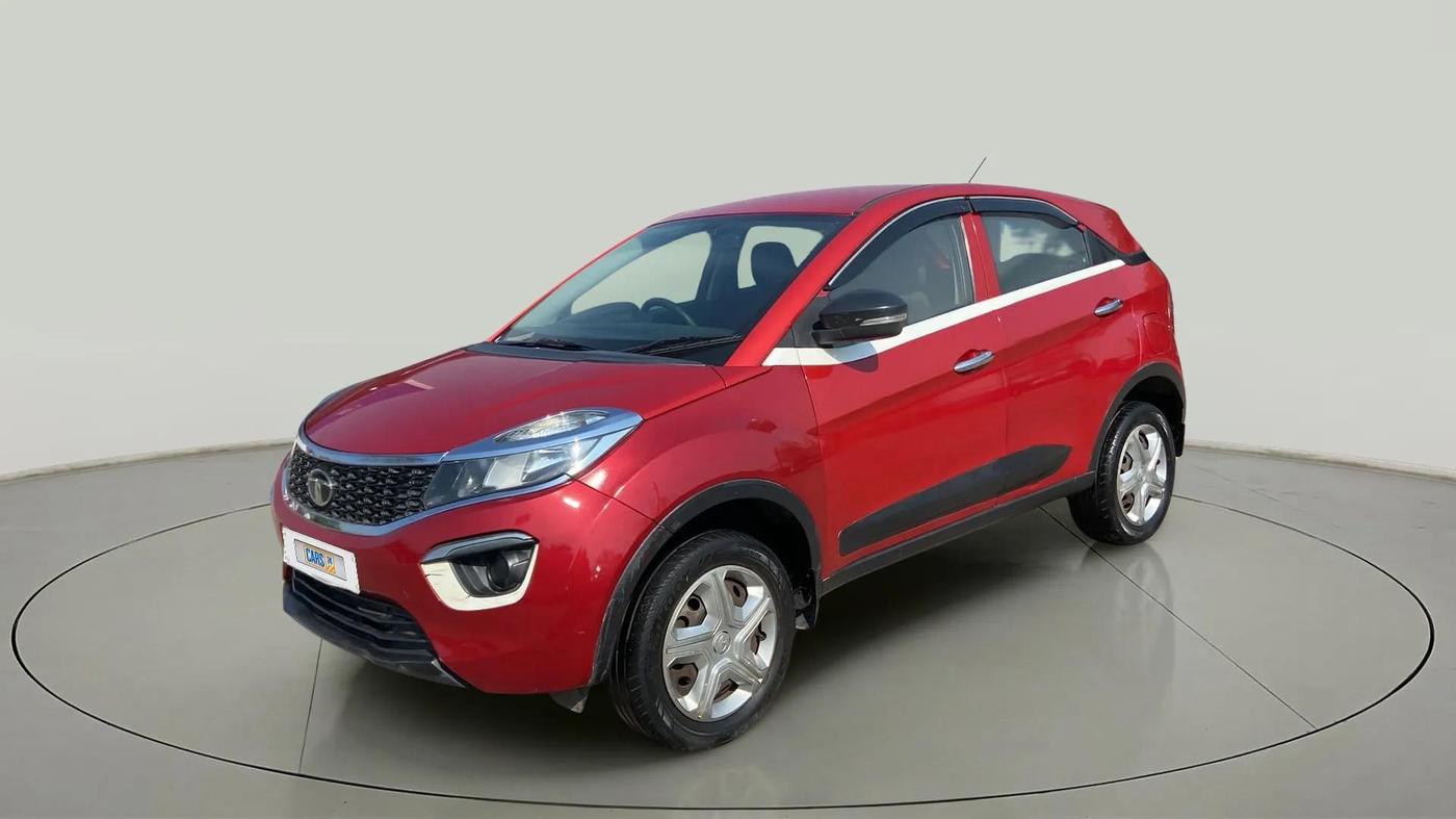2018 Tata NEXON XM PETROL, CNG, Manual, 97,948 km, Left Front Diagonal
