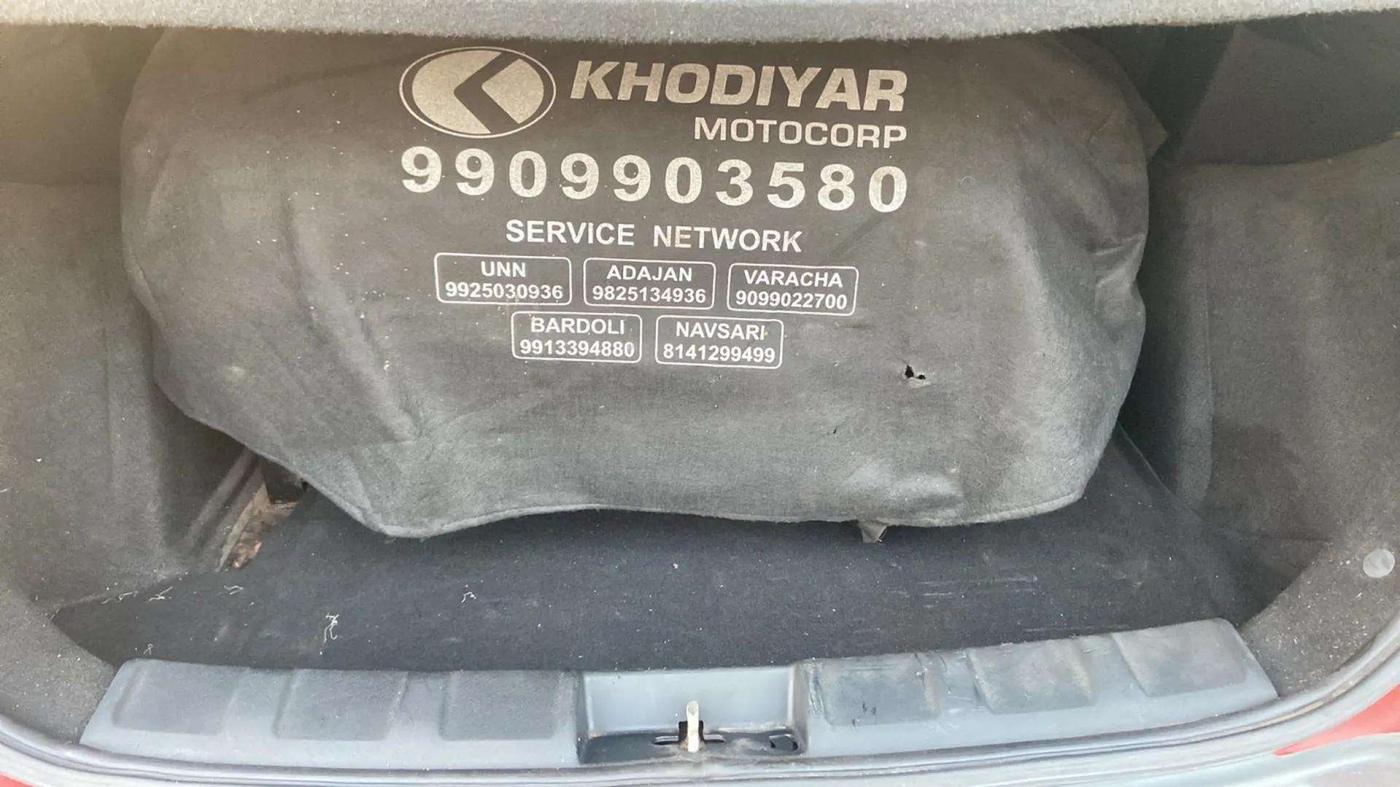 2018 Tata NEXON XM PETROL, CNG, Manual, 97,948 km, Boot Inside