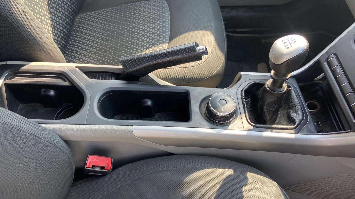 2018 Tata NEXON XM PETROL, CNG, Manual, 97,948 km, Gear Lever