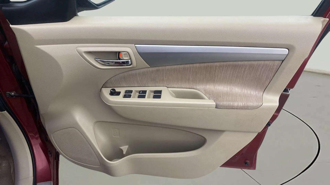 2013 Maruti Ertiga VXI, Petrol, Manual, 36,703 km, Driver Side Door Panels Control