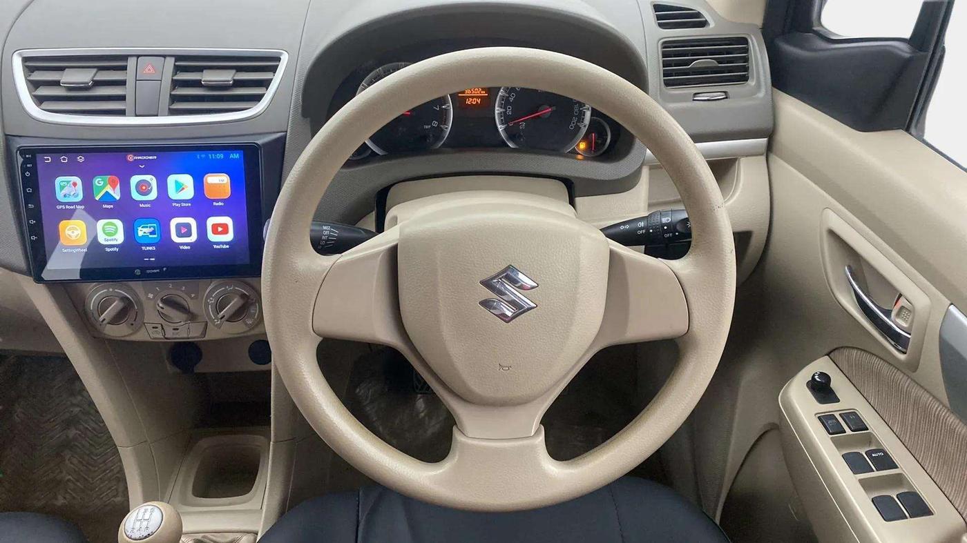 2013 Maruti Ertiga VXI, Petrol, Manual, 36,703 km, Steering Wheel Close Up