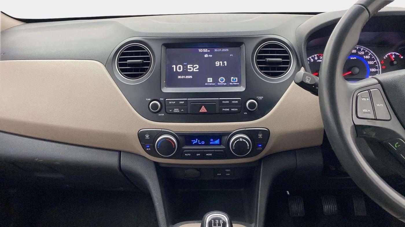 2017 Hyundai Grand i10 ASTA 1.2 KAPPA VTVT, Petrol, Manual, 26,078 km, Air Conditioner