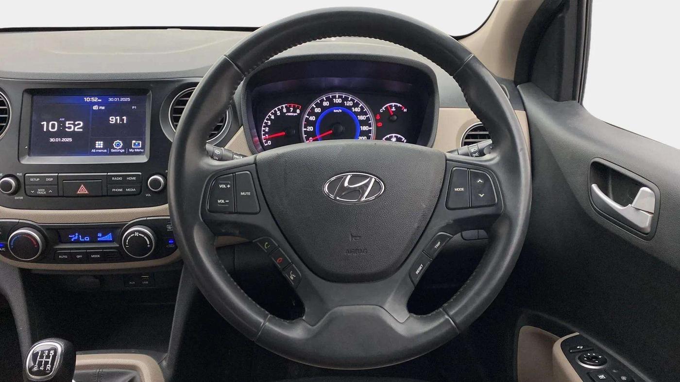 2017 Hyundai Grand i10 ASTA 1.2 KAPPA VTVT, Petrol, Manual, 26,078 km, Steering Wheel Close Up