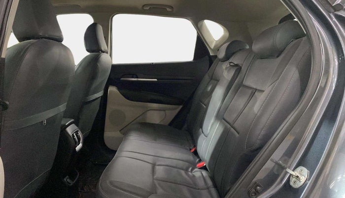 2021 KIA SONET HTX 1.0 IMT, Petrol, Manual, 14,023 km, Right Side Rear Door Cabin